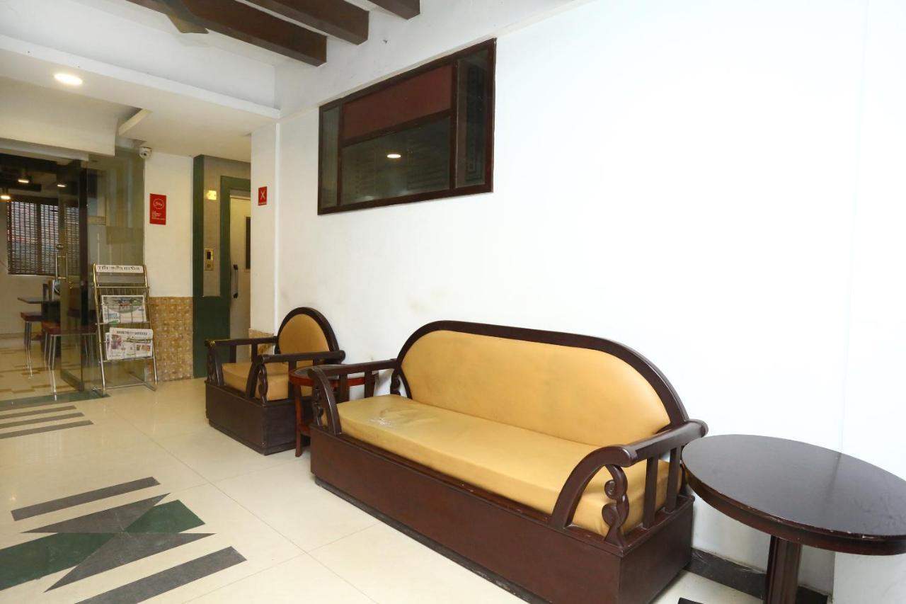 Hôtel Oyo 15190 Select Residency à Kozhikode Extérieur photo